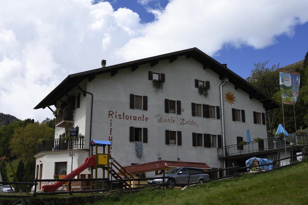 Rifugio Monte Baldo Ξενοδοχείο Avio Εξωτερικό φωτογραφία