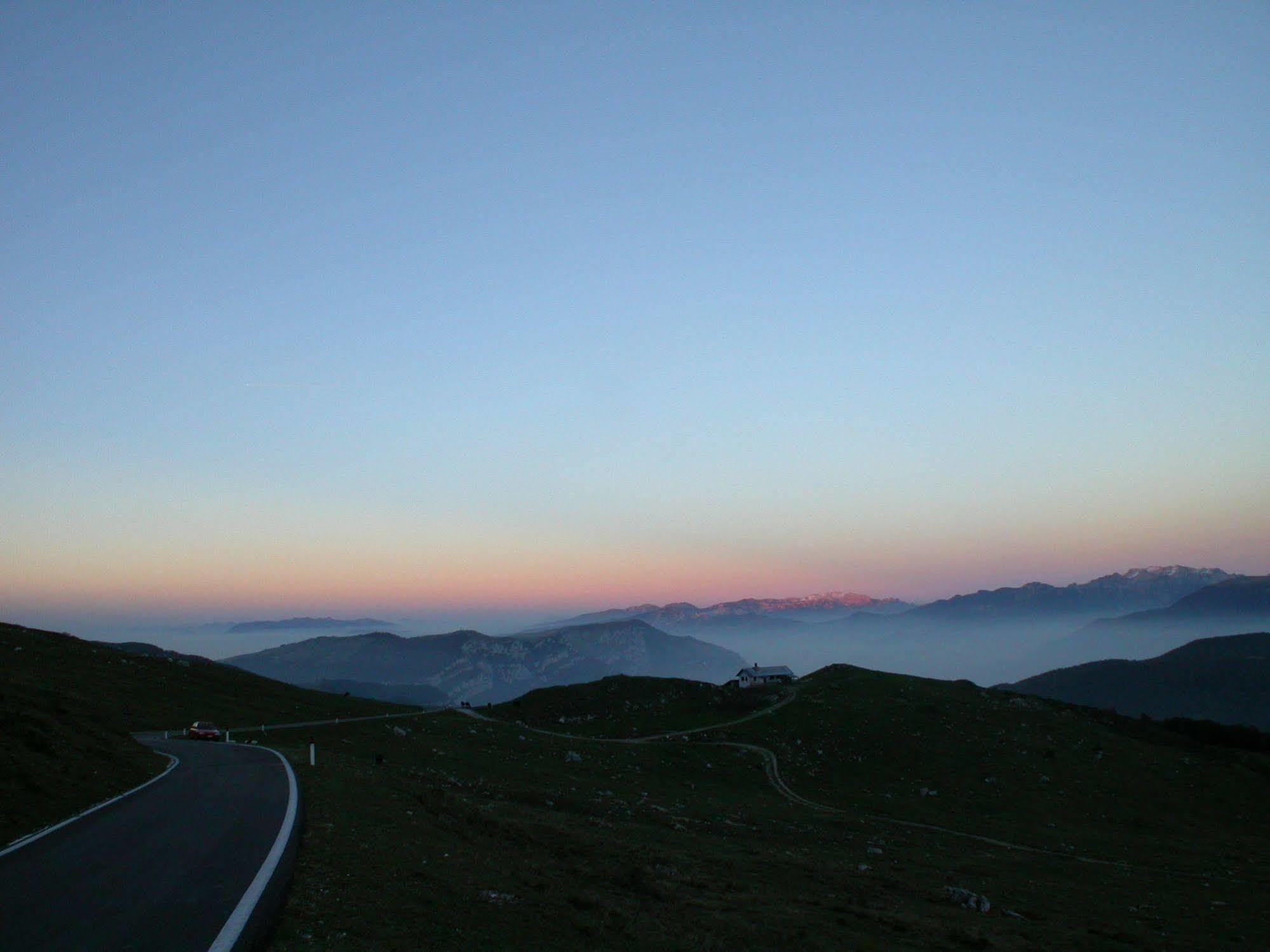 Rifugio Monte Baldo Ξενοδοχείο Avio Εξωτερικό φωτογραφία