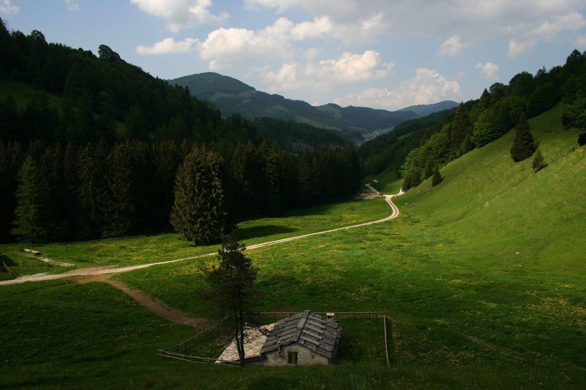 Rifugio Monte Baldo Ξενοδοχείο Avio Εξωτερικό φωτογραφία