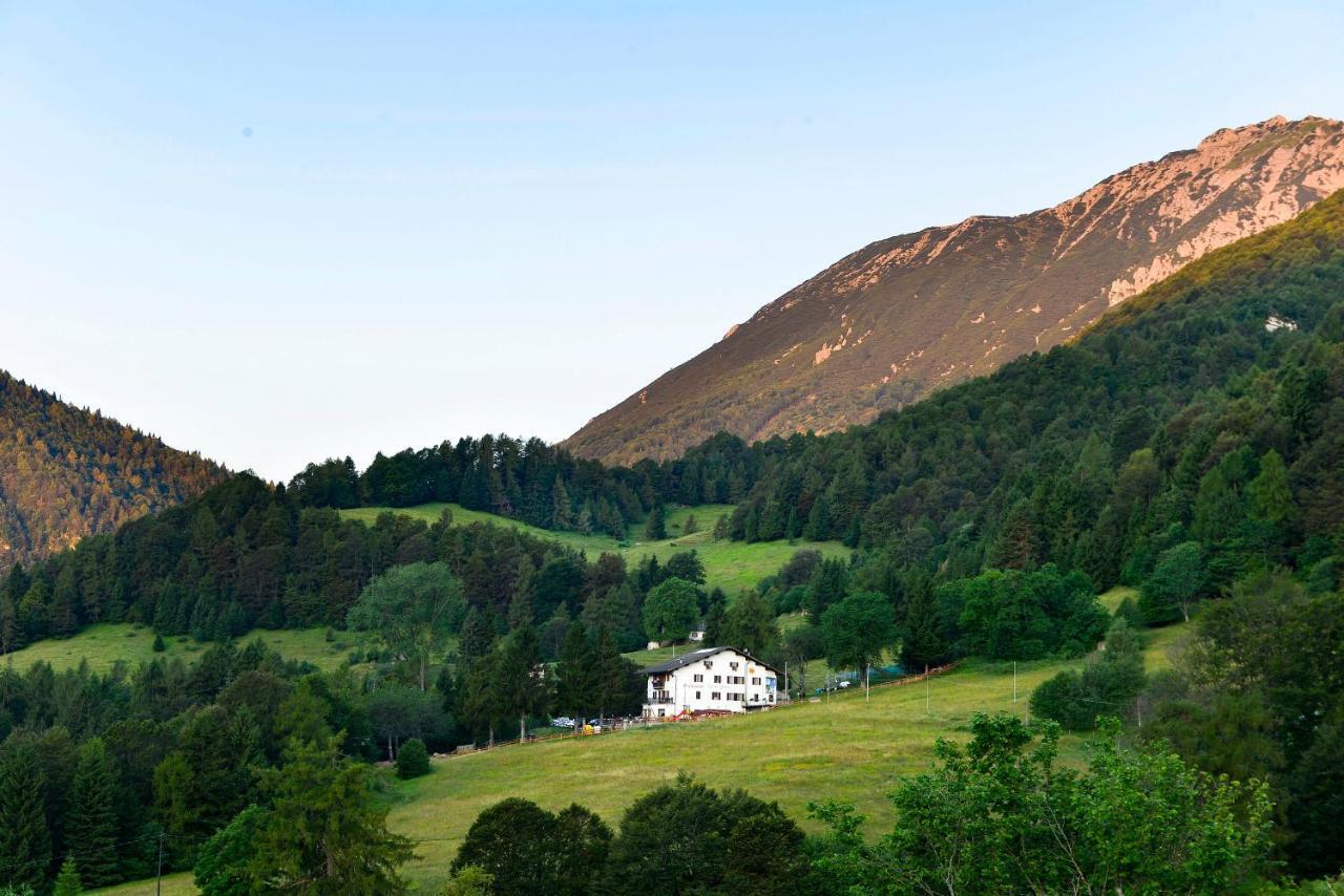 Rifugio Monte Baldo Ξενοδοχείο Avio Εξωτερικό φωτογραφία